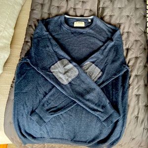 Linksoul Sweater - Size Medium